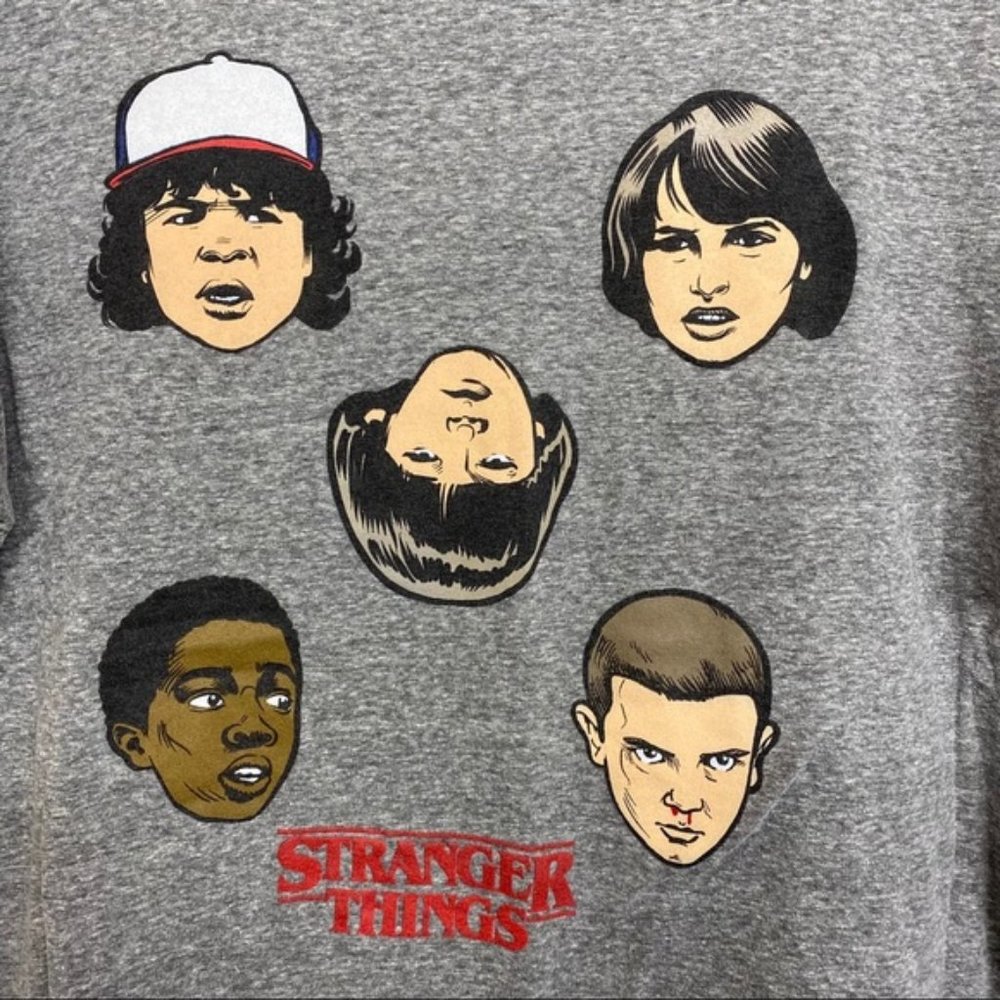 Stranger Things Cast Heads Short Sleeve Shirt xxl nwt